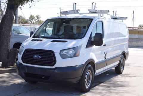 2017 Ford Transit Van  RWD photo