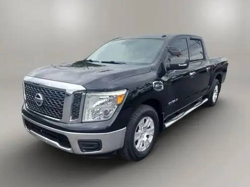2017 Nissan Titan SV RWD photo