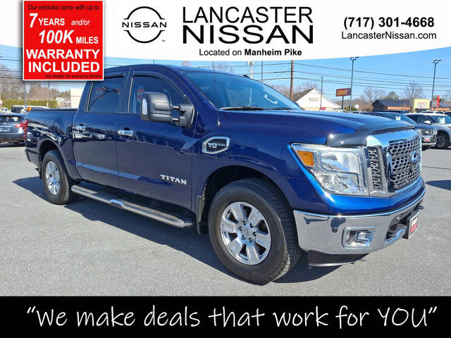 2017 Nissan Titan SV 4WD photo