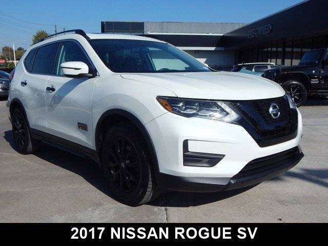 2017 Nissan Rogue SV FWD photo