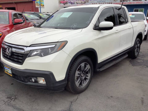 2017 Honda Ridgeline RTL-T AWD photo