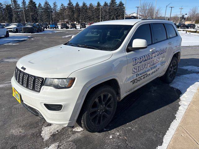 2017 Jeep Grand Cherokee Altitude 4WD photo
