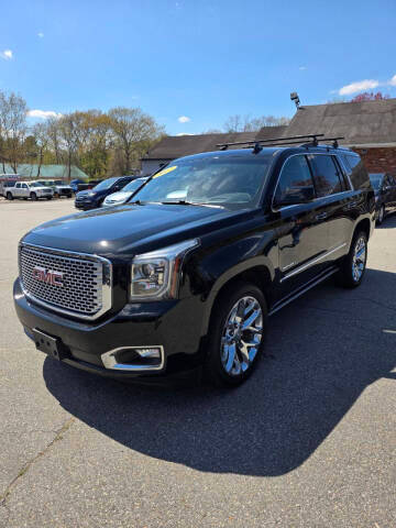 2017 GMC Yukon Denali 4WD photo