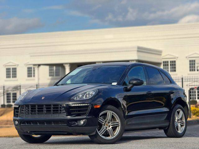 2017 Porsche Macan AWD photo