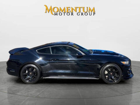 2017 Ford Mustang GT RWD photo