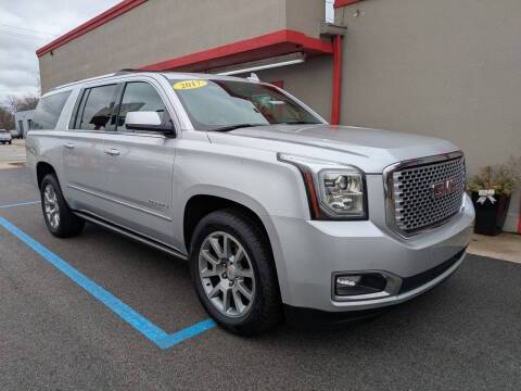 2017 GMC Yukon XL Denali 4WD photo
