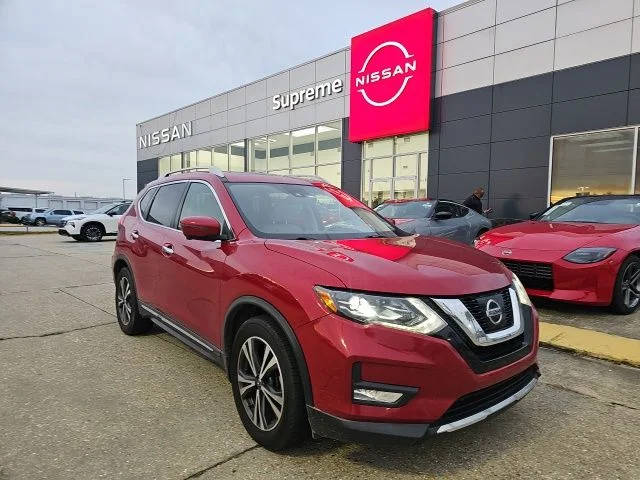 2017 Nissan Rogue SL FWD photo
