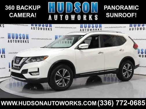 2017 Nissan Rogue SL AWD photo