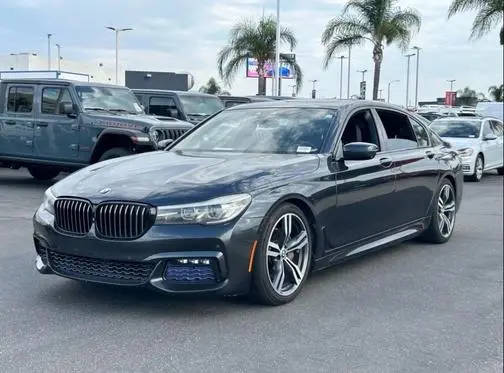2017 BMW 7 Series 740i RWD photo