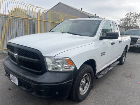 2017 Ram 1500 Tradesman 4WD photo