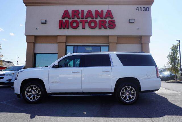 2017 GMC Yukon XL SLT RWD photo