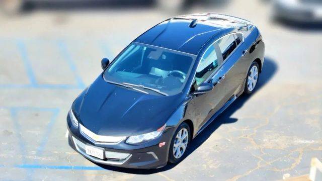 2017 Chevrolet Volt Premier FWD photo