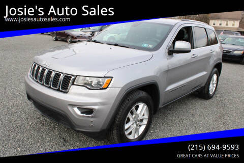2017 Jeep Grand Cherokee Laredo 4WD photo