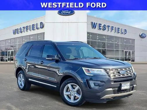 2017 Ford Explorer XLT 4WD photo