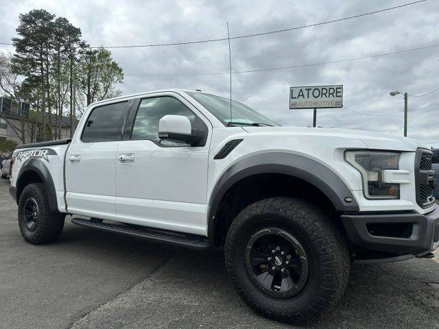 2017 Ford F-150 Raptor 4WD photo
