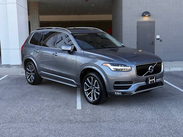 2017 Volvo XC90 Momentum AWD photo