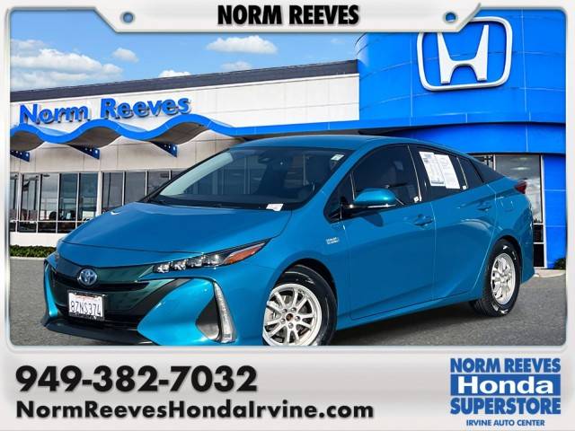 2017 Toyota Prius Prime Plus FWD photo