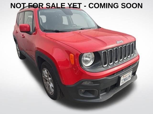 2017 Jeep Renegade Latitude FWD photo