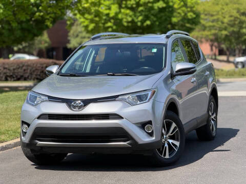 2016 Toyota RAV4 XLE AWD photo