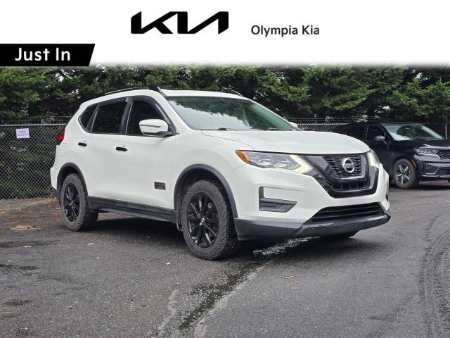 2017 Nissan Rogue SV AWD photo