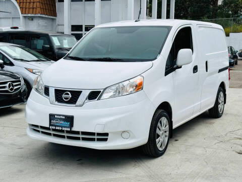 2017 Nissan NV200 SV FWD photo