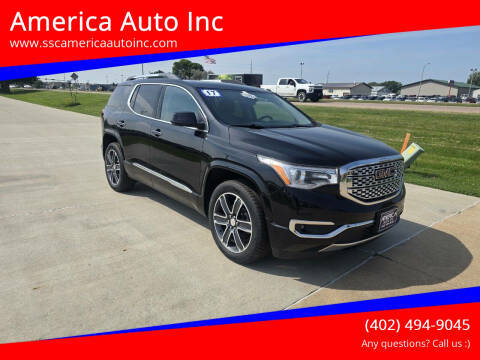 2017 GMC Acadia Denali AWD photo