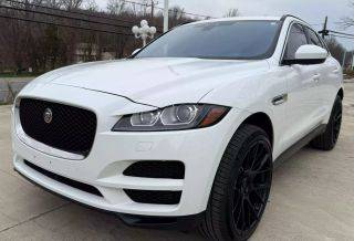 2017 Jaguar F-Pace 35t Prestige AWD photo