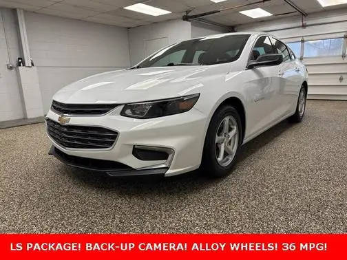 2017 Chevrolet Malibu LS FWD photo