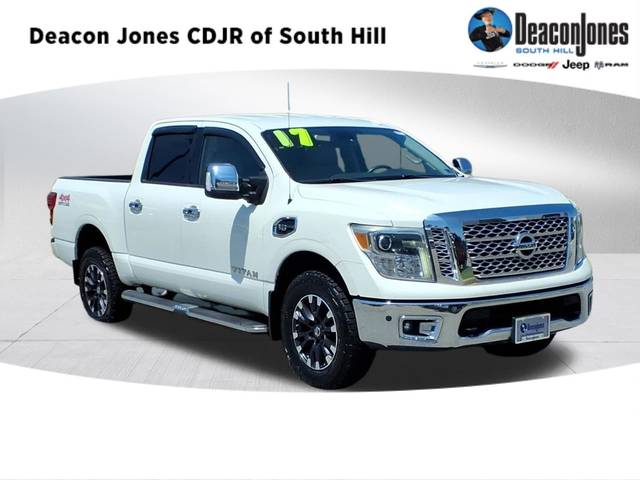 2017 Nissan Titan SL 4WD photo
