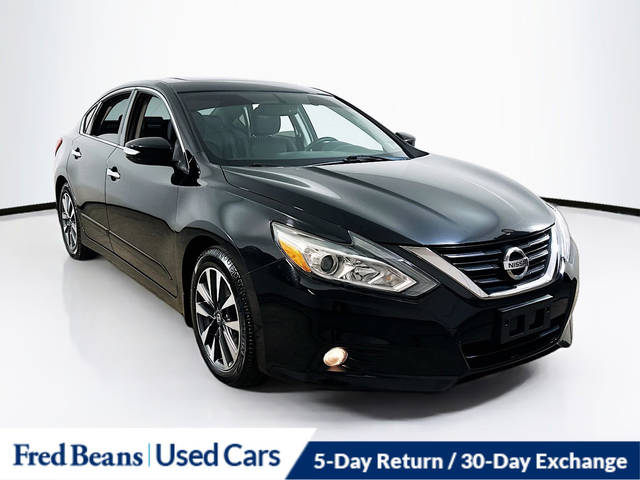 2016 Nissan Altima 2.5 SV FWD photo