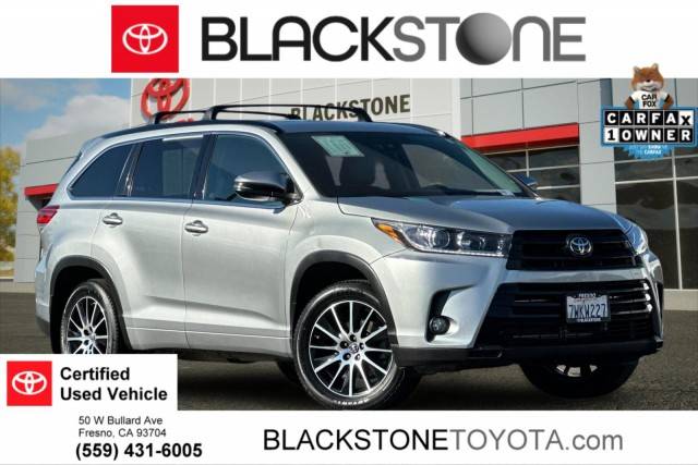 2017 Toyota Highlander SE AWD photo