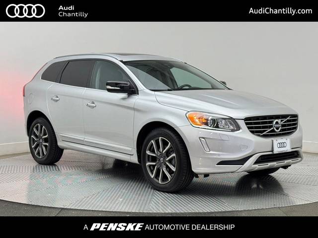 2017 Volvo XC60 Dynamic AWD photo