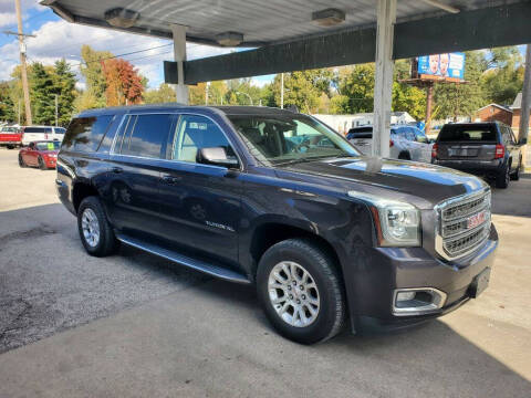2017 GMC Yukon XL SLT 4WD photo