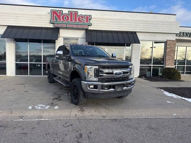 2017 Ford F-250 Super Duty XLT 4WD photo