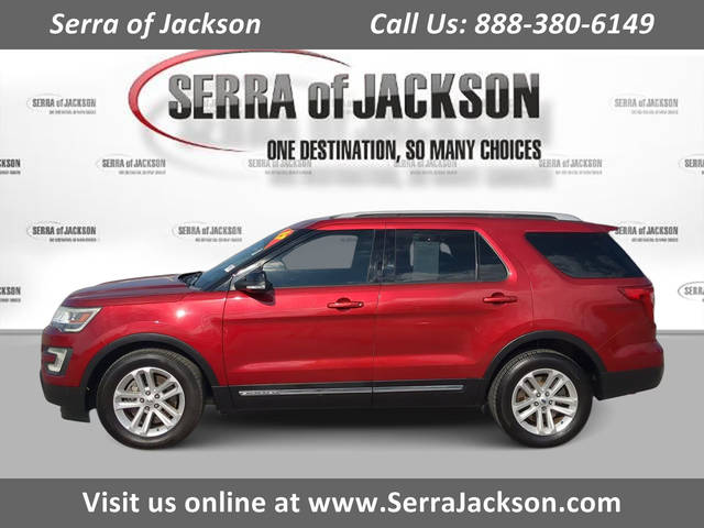 2017 Ford Explorer XLT FWD photo