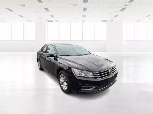 2017 Volkswagen Passat 1.8T S FWD photo