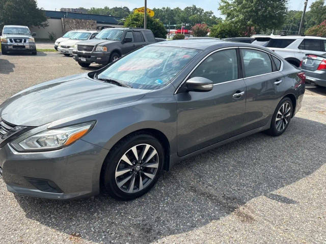 2017 Nissan Altima 2.5 SV FWD photo