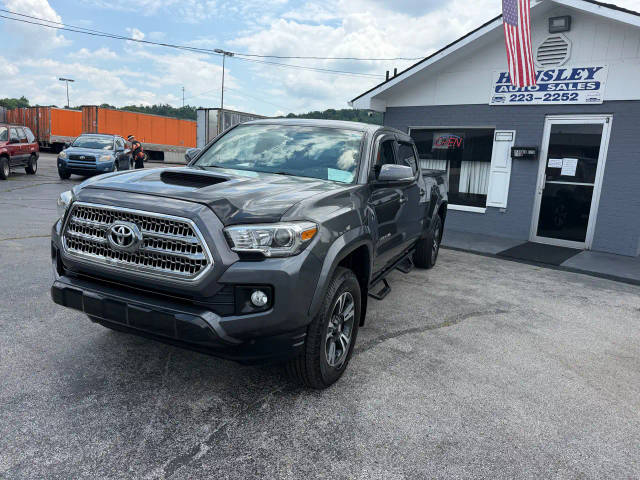 2017 Toyota Tacoma TRD Sport 4WD photo