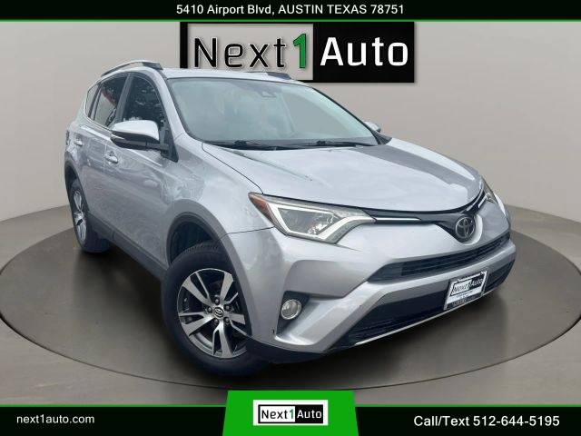2017 Toyota RAV4 XLE FWD photo
