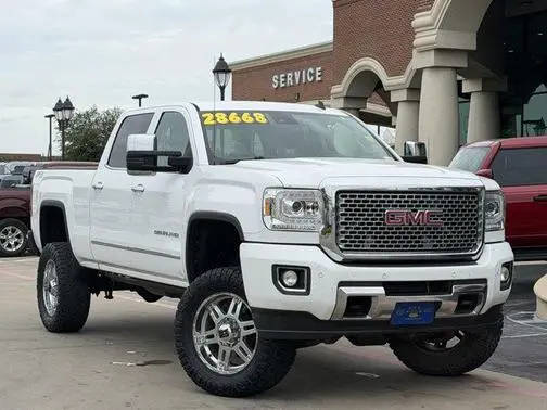 2015 GMC Sierra 2500HD Denali 4WD photo