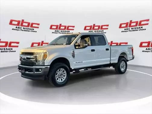 2017 Ford F-350 Super Duty XLT 4WD photo