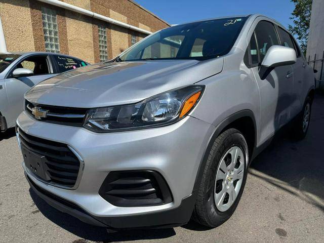 2017 Chevrolet Trax LS FWD photo