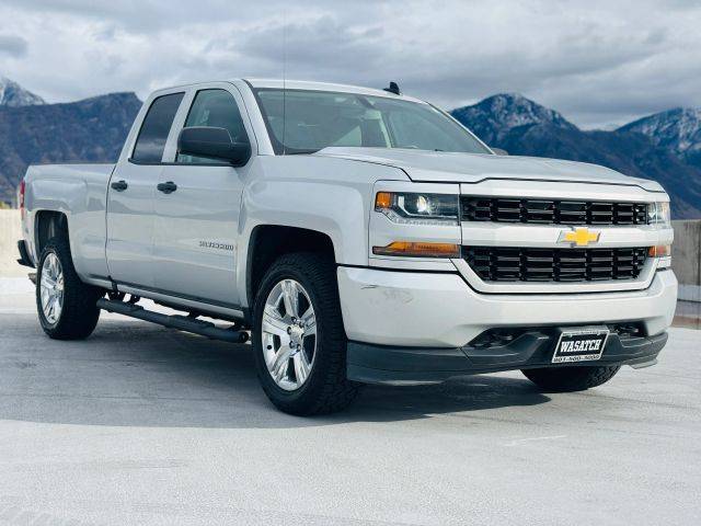 2017 Chevrolet Silverado 1500 Custom RWD photo