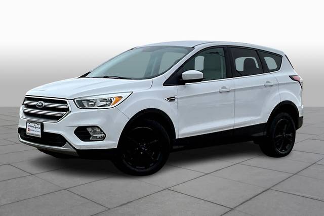 2017 Ford Escape SE FWD photo