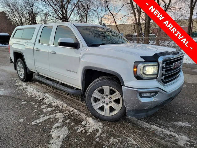2017 GMC Sierra 1500 SLE 4WD photo