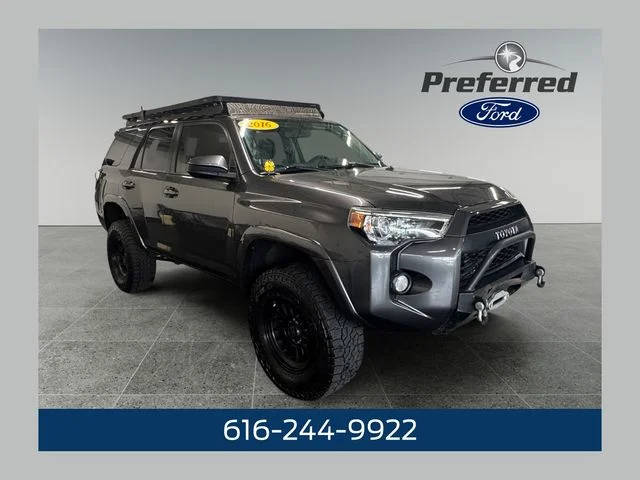 2016 Toyota 4Runner SR5 4WD photo