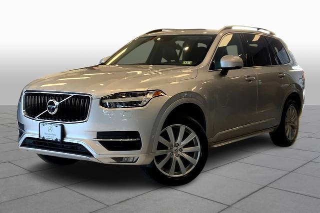 2017 Volvo XC90 Momentum AWD photo