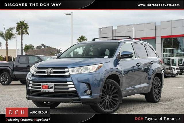 2017 Toyota Highlander XLE FWD photo