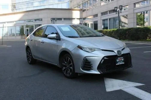 2017 Toyota Corolla SE FWD photo