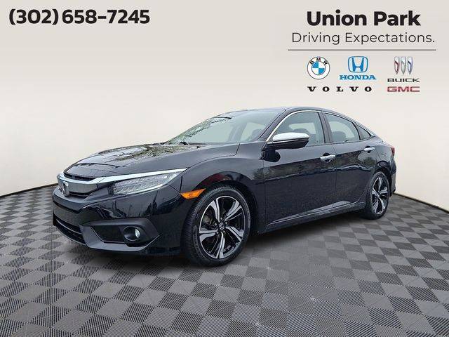 2017 Honda Civic Touring FWD photo